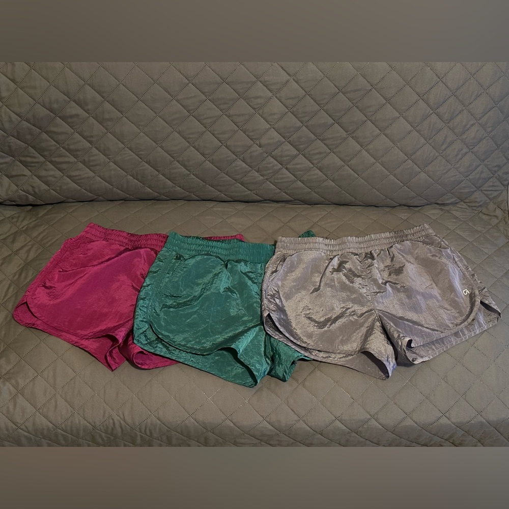Gap Fit Shorts w/ Pockets